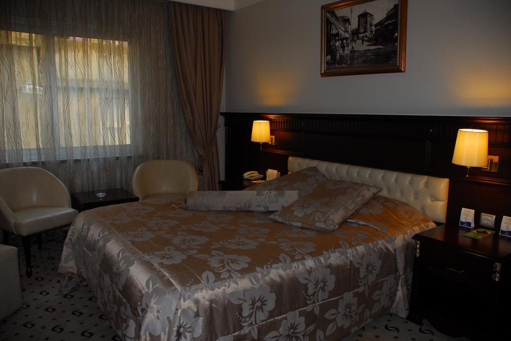 Adana Erten Hotel Exterior foto